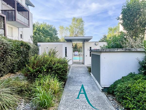 Toulouse 2 pièce(s) 38 m2 -Jardin privatif, parking