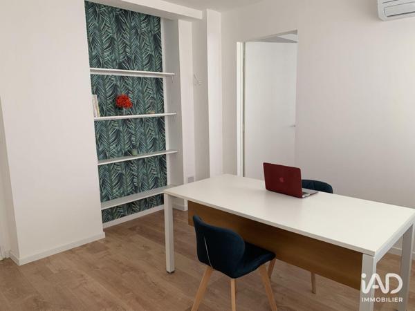Location bureaux 14 m² Marseille 8