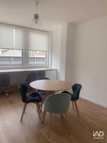 Location bureaux 14 m² Marseille 8