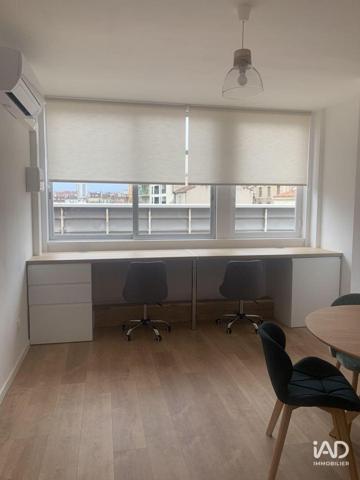 Location bureaux 14 m² Marseille 8