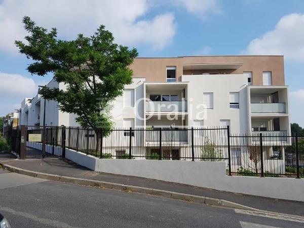 Parking/box · Location Montpellier (34090) 1m²