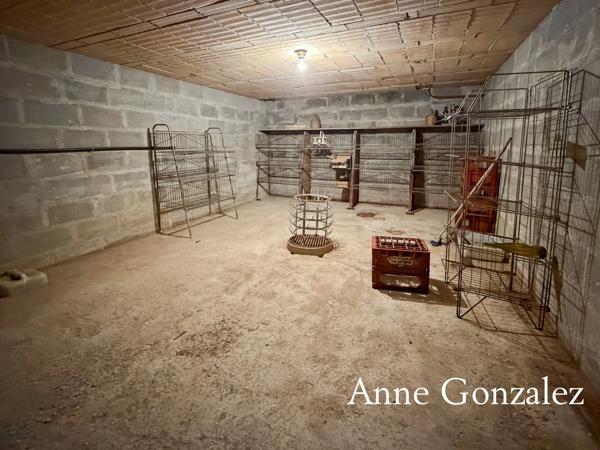 VIENNE EN VAL, à trente minutes d'ORLEANS aux portes de l'Orée de Sologne Propriété à vendre avec 24 hectares boisés et son étang de 5000 m2