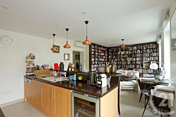 Appartement F3 à vendre  3 pièces - 67 m2 PARIS - 75008