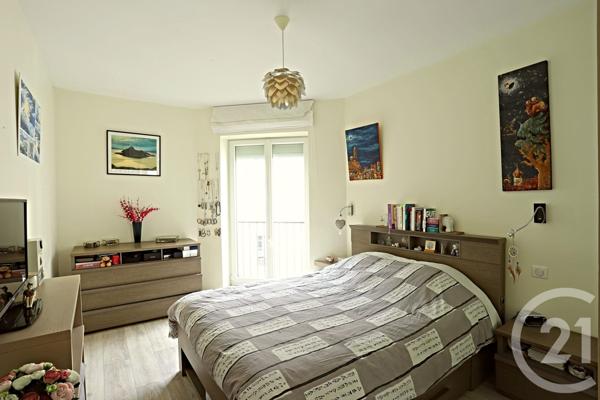 Appartement F3 à vendre  3 pièces - 67 m2 PARIS - 75008