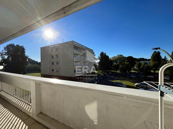 Grand appartement sur Pontault 4 Pièces,  3 Chambres 72m² avec parking et cave.