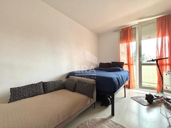 Grand appartement sur Pontault 4 Pièces,  3 Chambres 72m² avec parking et cave.
