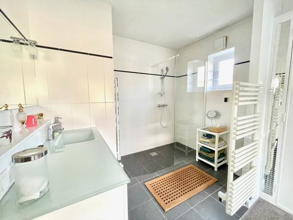 Arradon (56610) MAISON ARRADON, GOLFE DU MORBIHAN, 120 M2, 4 CHAMBRES, A 7 KMS DE VANNES