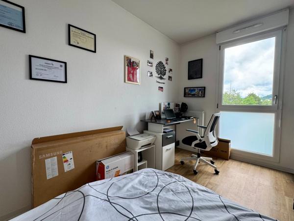 Appartement 2 pièces - Dernier étage avec balcon, parking et ascenseur - Résidence récente de 2016