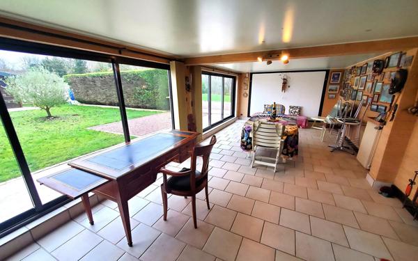 Maison à vendre    5 pièces • 150 m2 Crécy-la-Chapelle