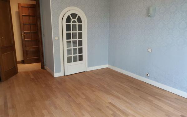 Appartement à vendre    4 pièces • 88,58 m2 Gentilly