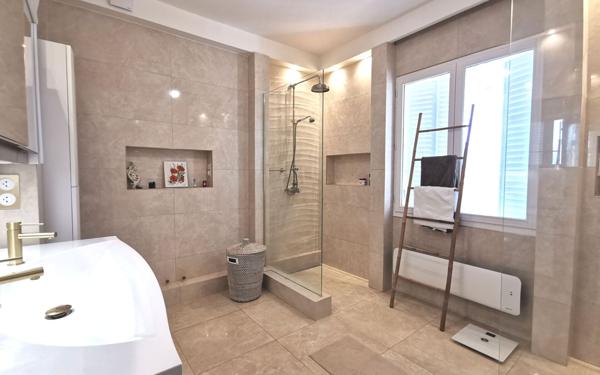 Maison à vendre    6 pièces • 200 m2 Brunoy