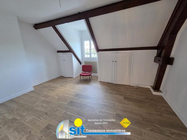 Villa 212 m² sur les hauteurs de Roussillon – Calme absolu – Piscine – Terrain 1 616 m²
