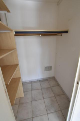 Idéal pour un investissement locatif ou premier achat, emplacement privilégié à l'entrée de Ciry le noble