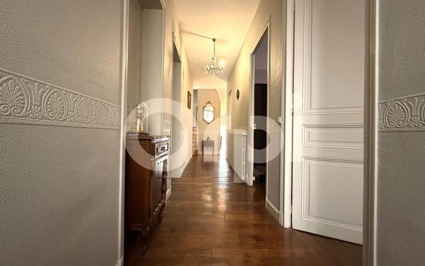 Maison à vendre    7 pièces • 270 m2 Soissons