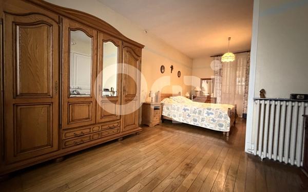 Maison à vendre    7 pièces • 270 m2 Soissons