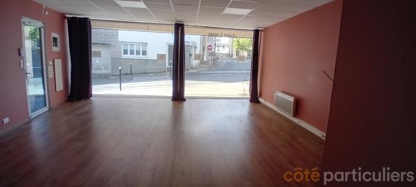 Vente
                Local commercial120 m² - 4 Pièces -
                    LANGUIDIC (56440)