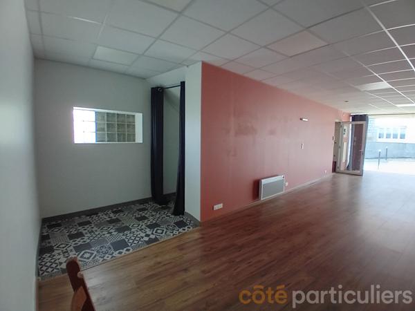 Vente
                Local commercial120 m² - 4 Pièces -
                    LANGUIDIC (56440)