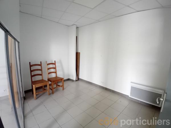 Vente
                Local commercial120 m² - 4 Pièces -
                    LANGUIDIC (56440)