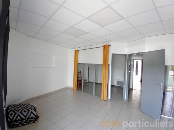 Vente
                Local commercial120 m² - 4 Pièces -
                    LANGUIDIC (56440)