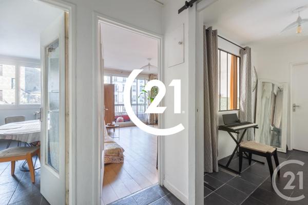 Appartement F3 à vendre  3 pièces - 70 m2 PARIS - 75018