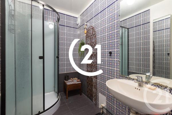 Appartement F3 à vendre  3 pièces - 70 m2 PARIS - 75018