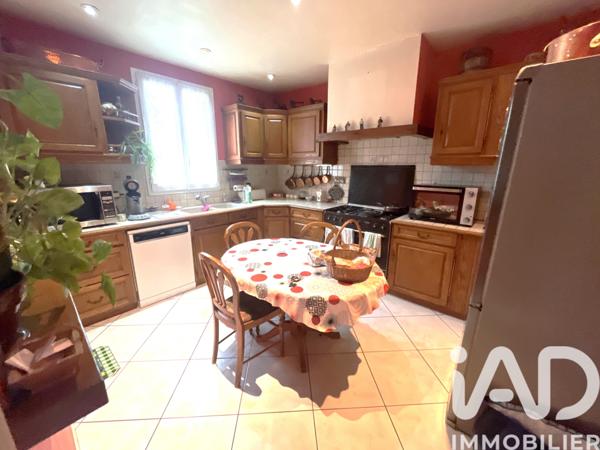 Maison à vendre 10 pièces 222 m² Villeneuve-le-Roi