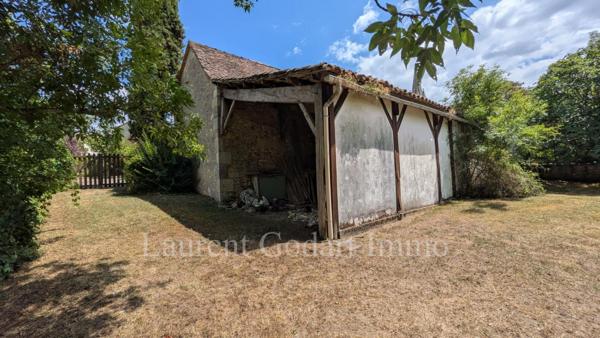 Maison en pierres avec dépendances