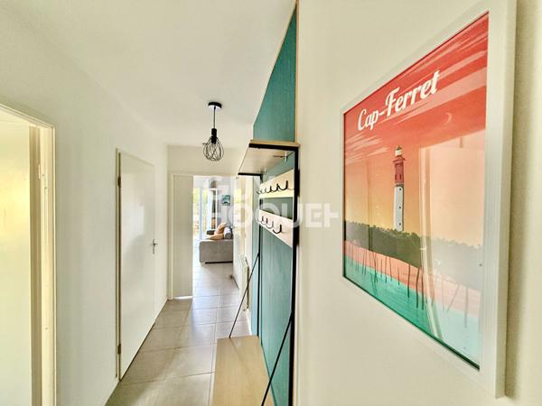 Bel appartement, au calme vous séduira avec sa jolie terrasse ombragée.