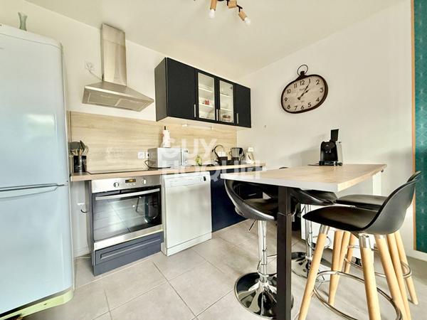 Bel appartement, au calme vous séduira avec sa jolie terrasse ombragée.