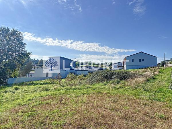 Achat terrain Bressuire - 823 m² - 67 690 €