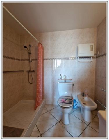 Maison à vendre 5 pièces VINASSAN (11)