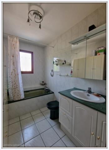 Maison à vendre 5 pièces VINASSAN (11)