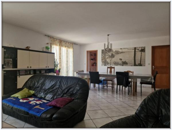 Maison à vendre 5 pièces VINASSAN (11)