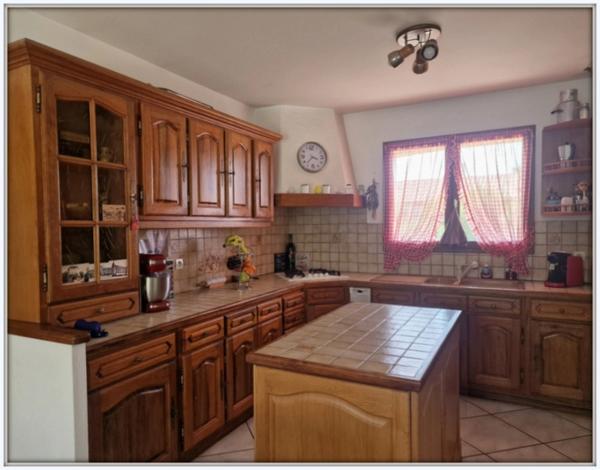 Maison à vendre 5 pièces VINASSAN (11)