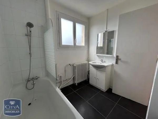 Appartement à louer 4 pièces 75.19m² Le Havre (76600)