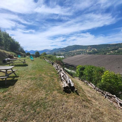 Appartement vue imprenable, vallée de CHEYLADE Cheylade (15400)