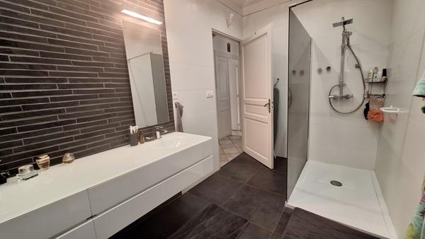 APPARTEMENT T6 - HYPER CENTRE AJACCIO  Ajaccio (20000)