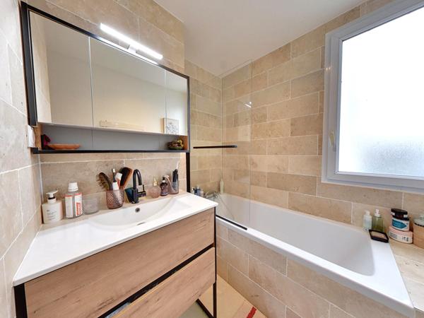 Appartement 4 pièce(s) 63.78 m2