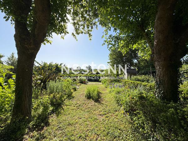 Jolie maison de Maître à vendre de 224 m² avec 3 chambres avec jardin et dépendance à Montval-sur-Loir (72500)