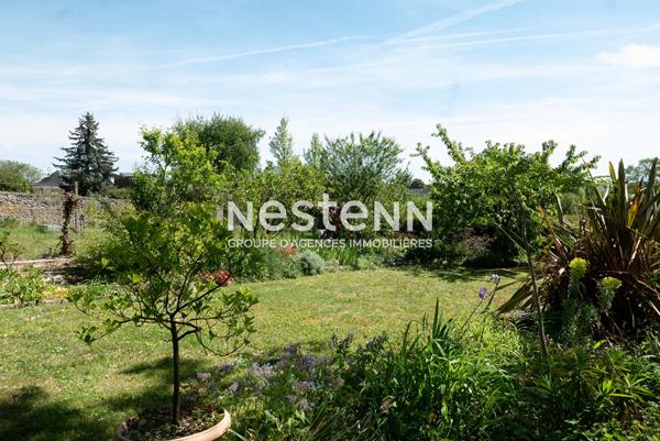 Jolie maison de Maître à vendre de 224 m² avec 3 chambres avec jardin et dépendance à Montval-sur-Loir (72500)