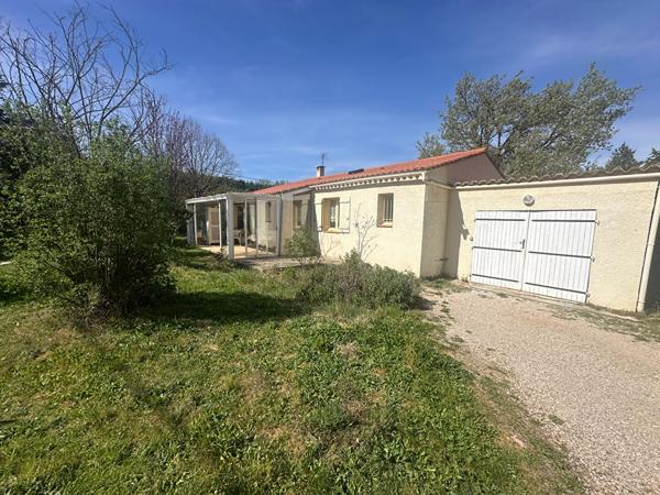 A VENDRE 83470 SAINT MAXIMIN LA SAINTE BAUME MAISON PLAIN PIED T4 DE 87 M2 SUR 1600 M2  DE JARDIN GARAGE