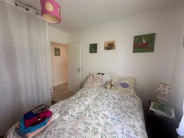 A VENDRE 83470 SAINT MAXIMIN LA SAINTE BAUME MAISON PLAIN PIED T4 DE 87 M2 SUR 1600 M2  DE JARDIN GARAGE