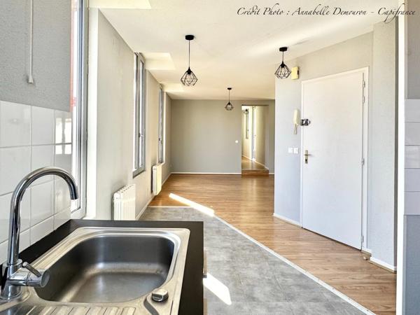 CHATELGUYON (63) - Appartement 4 pièces rénové, balcon filant et terrasse privative