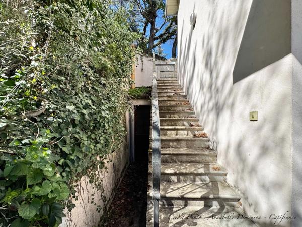 CHATELGUYON (63) - Appartement 4 pièces rénové, balcon filant et terrasse privative