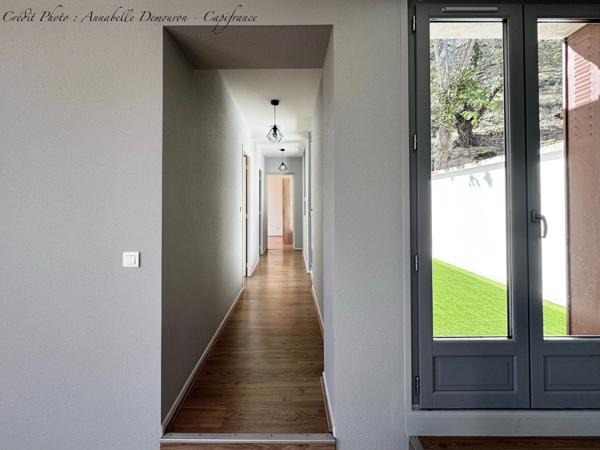 CHATELGUYON (63) - Appartement 4 pièces rénové, balcon filant et terrasse privative