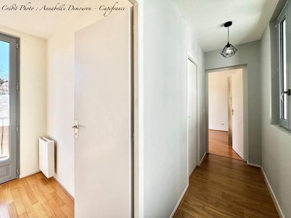 CHATELGUYON (63) - Appartement 4 pièces rénové, balcon filant et terrasse privative