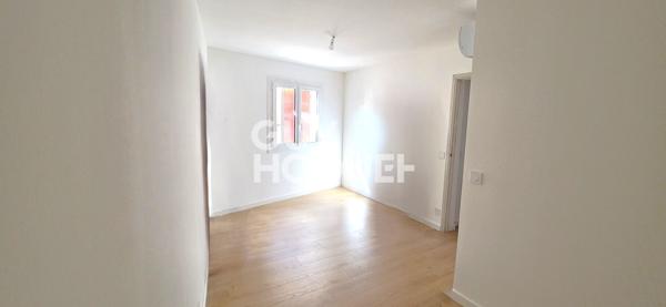 Appartement Mauguio Centre  4 pièces -  87 m2 avec grand garage et balcon