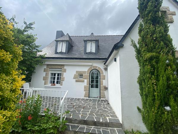 A vendre Lanvallay  3 chambres, vie de plain-pied, au coeur des commodités