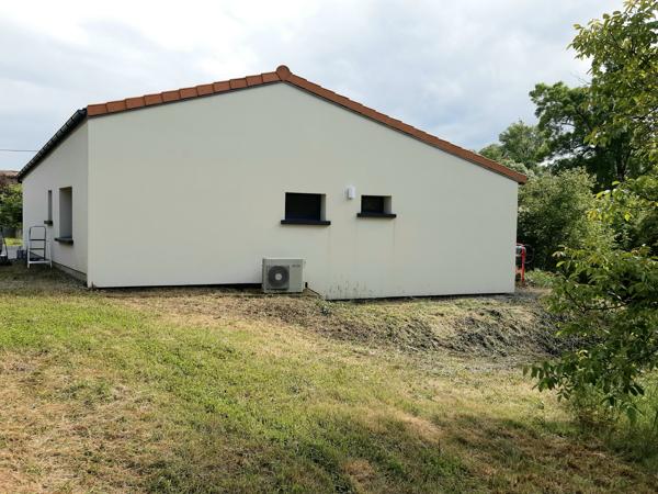 Maison
         3 pièces
        - 70 m² 225 000 € *