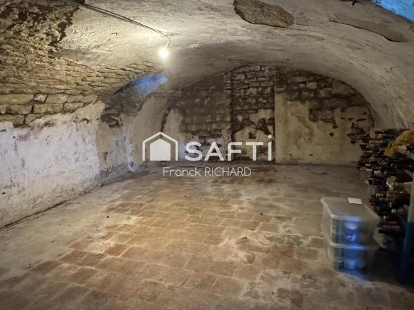 Grande maison prête à vivre avec possibilité d'activité professionnelle ou locative